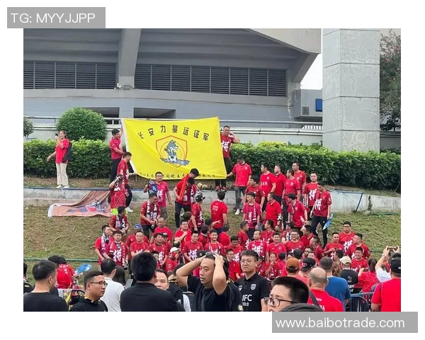 杭州足球队状态引发热议球迷对球队表现的不同看法与期待 杭州足球队状态引发热议球迷对球队表现的不同看法与期待